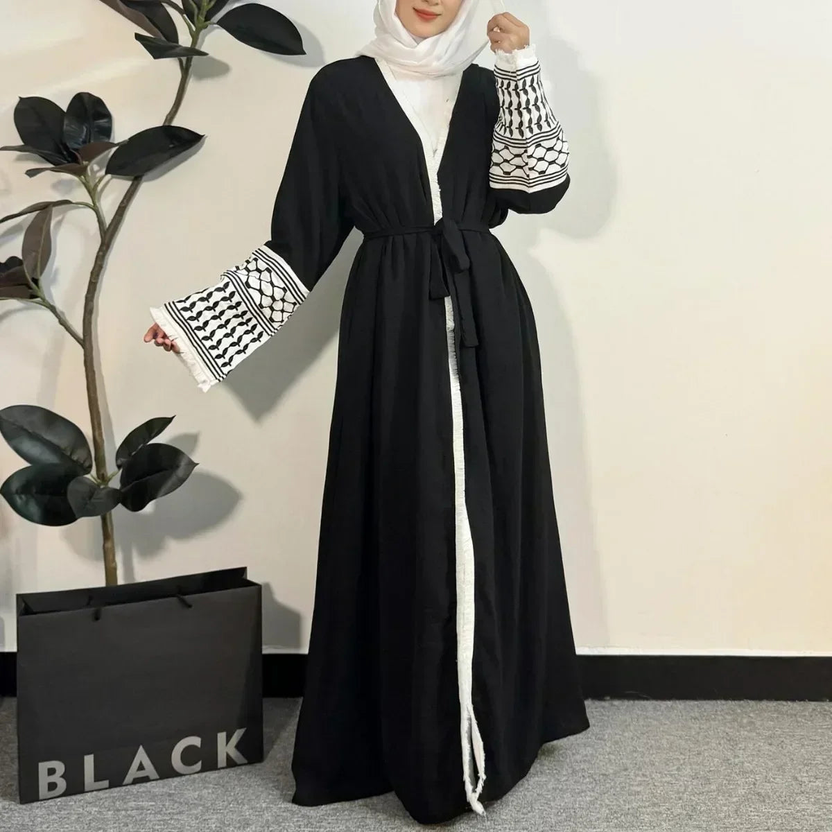 Stylish Muslim Female Garments | Abayas and Kaftans for Women Stylish Muslim Female Garments | Abayas and Kaftans for Women